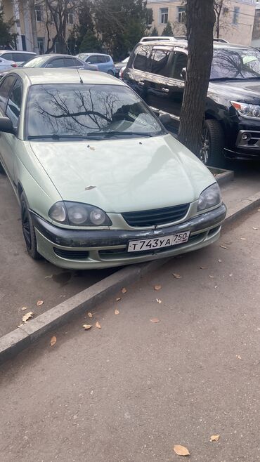 Toyota: Toyota Avensis: 2003 г., 2 л, Вариатор, Газ, Седан