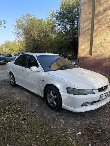 связи с переездом: Honda Accord: 1999 г., Бензин, Седан