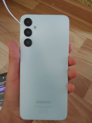 Apple iPhone: IPhone 11, Колдонулган, 128 ГБ, Кабель, Каптама, Заряддоочу түзүлүш, 75 %