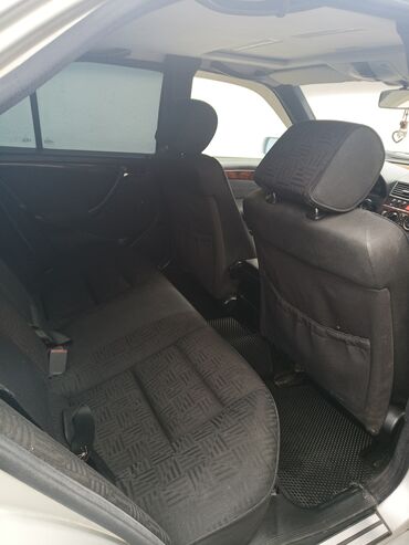 Mercedes-Benz: Mercedes-Benz C-Class: 1.8 l | 1998 il Sedan — 15