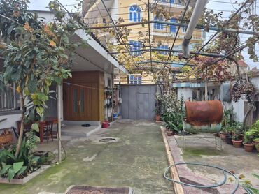 Həyət evləri və villaların satışı: Bakıxanov qəs. 5 otaqlı, 130 kv. m, Kredit yoxdur, Orta təmir -da lalafo.az — 5 Həyət evləri və villaların satışı: Bakıxanov qəs. 5 otaqlı, 130 kv. m, Kredit yoxdur, Orta təmir — 5