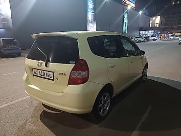 Honda Fit: 2002 г., 1.3 л, Автомат, Бензин, Хэтчбэк