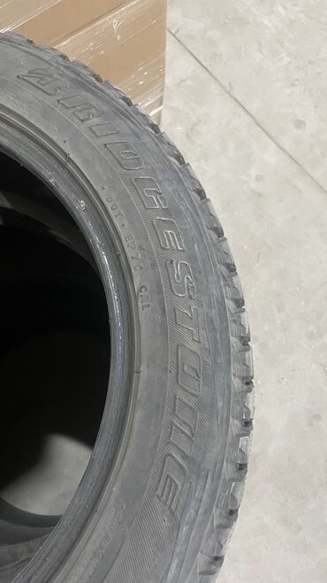 купить бензобак: Шины 235 / 55 / R 18, Зима, Б/у, Комплект, Легковые, Bridgestone