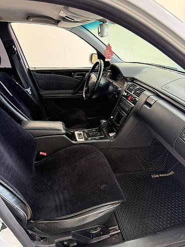 3 7v: Mercedes-Benz E-Class: 2003 г., 3.2 л, Автомат, Бензин, Седан — 6