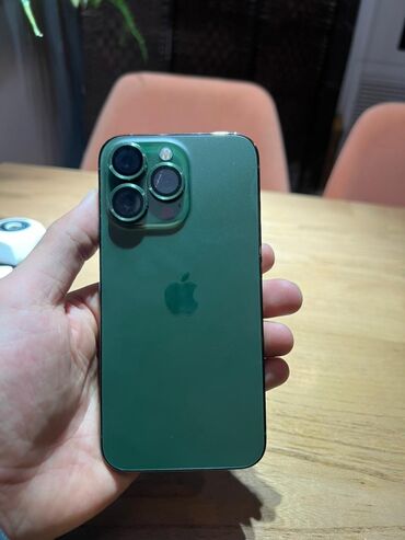 Apple iPhone: IPhone 13 Pro, Б/у, 512 ГБ, Alpine Green, Чехол, Защитное стекло, 80 %