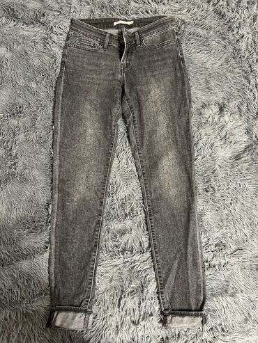 бордовые джинсы женские: Джинсы и брюки, цвет - Серый, Б/у