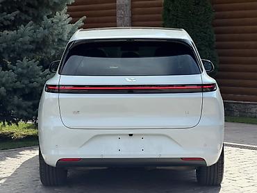 Lixiang: Lixiang L6: 2025 г., 1.5 л, Автомат, Гибрид, Кроссовер — 3