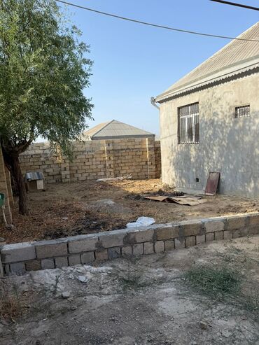 lokbatanda satilan evler: Binəqədi qəs. 3 otaqlı, 270 kv. m, Kredit yoxdur, Orta təmir
