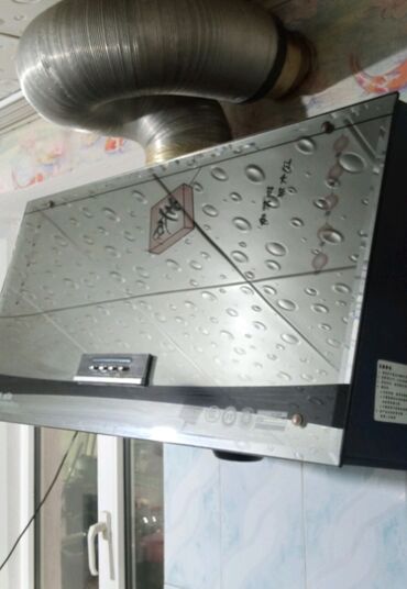 Кухонные гарнитуры: Кухонный гарнитур, вместе со встроенной стеклянной варочной — 10