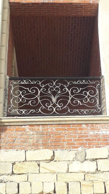 Pilləkən məhəccərləri: Məhəccərlər ( perila) — 2