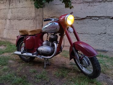 мотоцыкыл: Классический мотоцикл Ява, 250 куб. см, Бензин