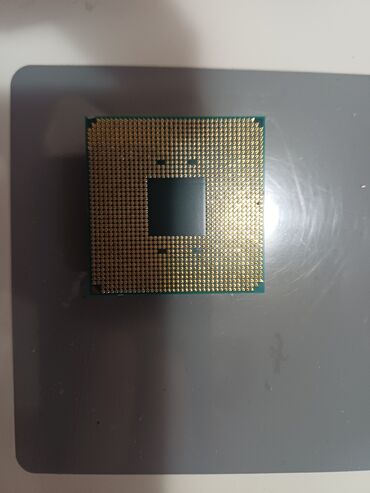 Ostali kompjuterski delovi: AMD Ryzen 3 1200 procesor - Serija: AMD Ryzen 3 (Zen, 1. generacija) — 4