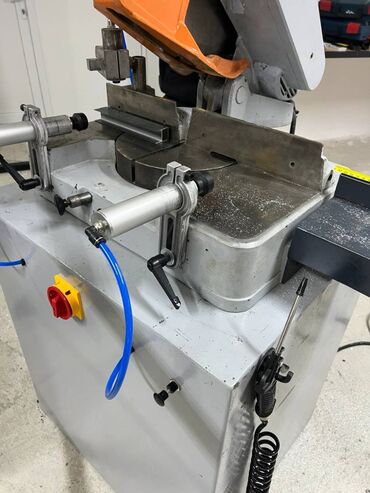 Cirkulari: Ger Masina za secenje industrijska Ispravna Novi Sad Akcija — 11