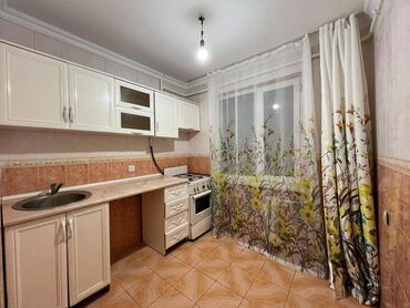 долгосрочная аренда квартир в бишкеке: 2 комнаты, 44 м², 104 серия, 1 этаж, Евроремонт