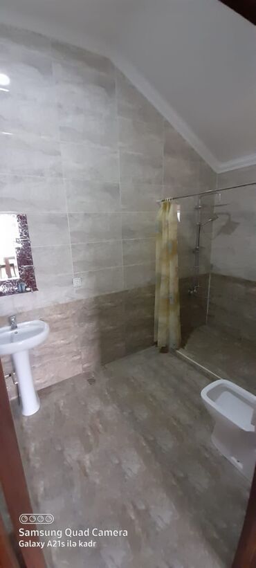 Günlük kirayə evlər: 90 kv. m, 3 otaqlı, Telefon, Kanalizasiya, Kombi — 19