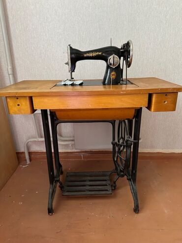 швейный машинка буу: Швейная машина Механическая, Швейно-вышивальная