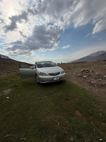гулчо такси: Toyota Camry: 2002 г., 2.4 л, Автомат, Бензин, Седан — 3