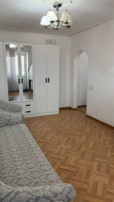 обмен на дом: 2 бөлмө, 42 кв. м, Хрущевка, 2 кабат, Косметикалык ремонт