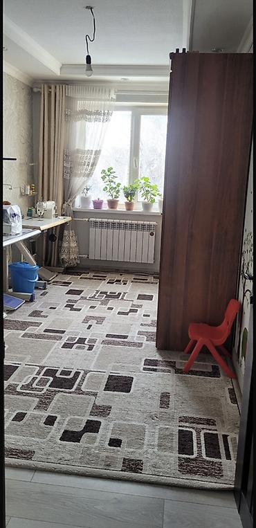 Посуточная аренда комнат: Продается 3-х комнатная квартира на 3-м этаже,средний — 3