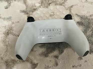 spark 2: Игровая консоль PlayStation 5 - Современный дизайн с белыми сменными — 7