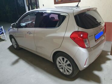 куплю авто для себя: Chevrolet Spark: 2018 г., 1 л, Вариатор, Бензин, Хэтчбэк