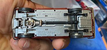 газ 24: ГАЗ, 1970 год, 1:43, Железо, Платная доставка — 3