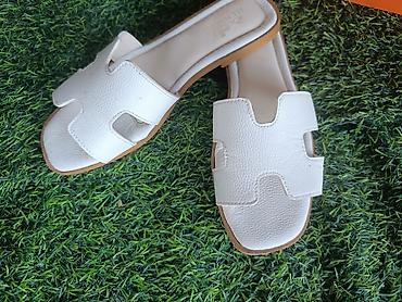 calvin klein cipele zenske: Hermès “Oran” ženske ravne papuče – bela boja - Model: klasični — 3