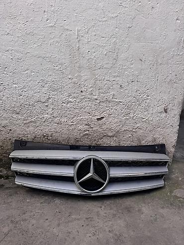 w202 radiator barmaqligi: Mercedes-Benz viano, 2014 il, Almaniya — 2