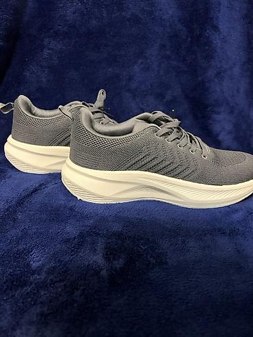 helly hansen: Мужские кроссовки, 43, 44, Новый, цвет - Серый, Самовывоз — 1