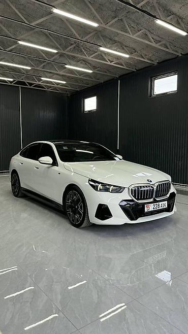гибрид батареи: BMW 5 series: 2024 г., 2 л, Электромобиль, Седан — 5