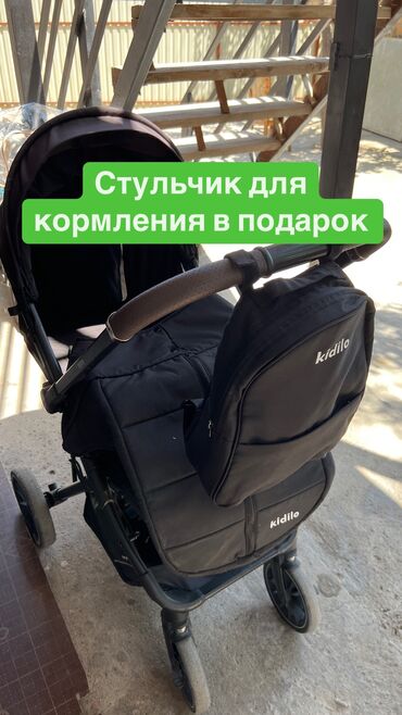 куплю каляска: Коляска, цвет - Черный, Б/у