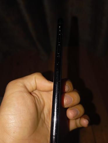 Apple iPhone: IPhone X, Qara, Face ID — 4