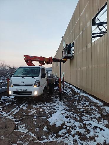 Услуги автовышки: Услуги автовышки.19метр 5этаж 6этаж Специализированные подъемники на — 7