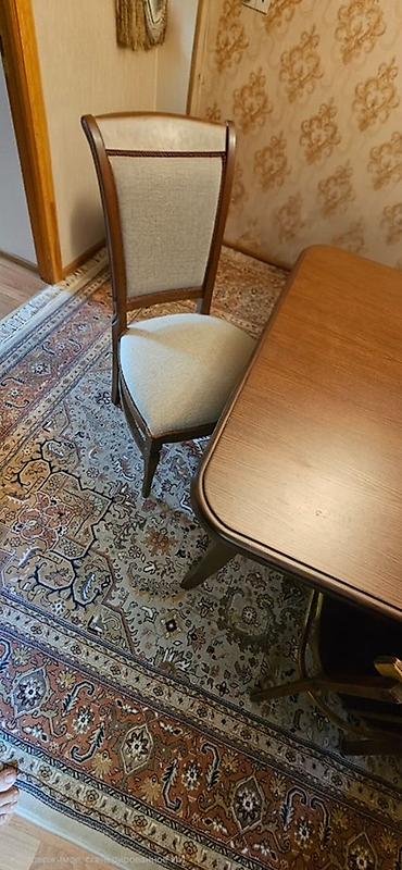 qoz qelibi: Klassik üslubda yemək otağı üçün masa və stul dəsti - Material — 1
