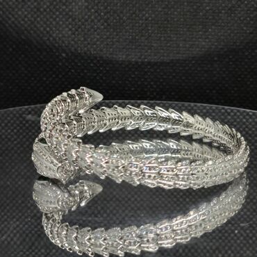 Zərgərlik dəstləri: Dəstə daxildir: Üzük, Sırğa, Boyunbağı, Bvlgari, Gümüş, 925 Əyar — 11