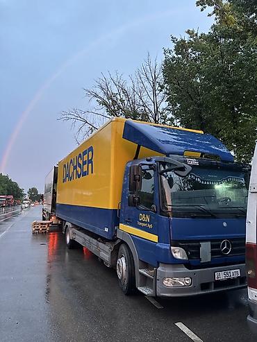 атего 1528: Грузовые перевозки тентованными и фургонными Mercedes-Benz Atego - — 4
