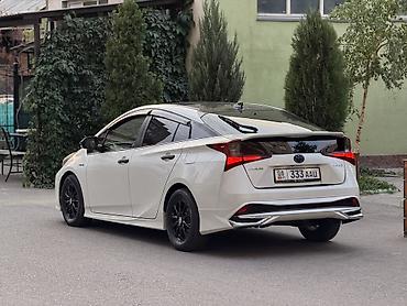 byd e1: Toyota Prius: 2019 г., 1.8 л, Автомат, Гибрид — 4