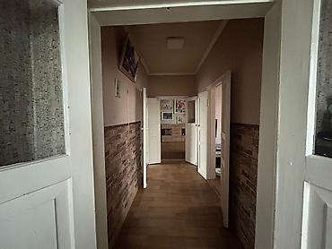 Продажа коттеджей и домов: Продается дом! Материал: кирпич Год постройки: 1976 Кол-во комнат: 5 — 9