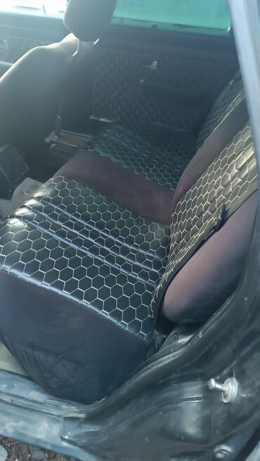 Audi: Audi 100: 1987 г. — 8