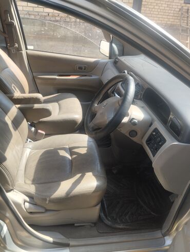 электромобиль грузовой: Nissan Liberty: 2002 г., 2 л, Вариатор, Бензин, Универсал