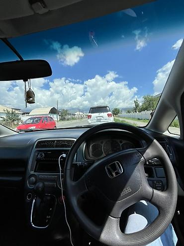 Honda Stream: 2002 г., 1.7 л, Автомат, Бензин, Хетчбек — 1