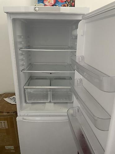 indesit: Продаётся холодильник Indesit. 📍 Бишкек 💰 Цена: 22 000 сом Состояние — 2