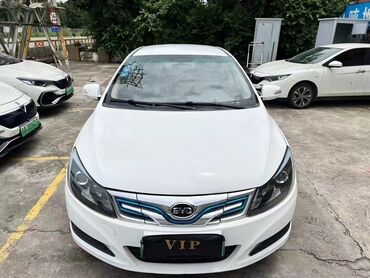 byd e3 цена: BYD : 2019 г., 1.5 л, Вариатор, Электромобиль, Седан