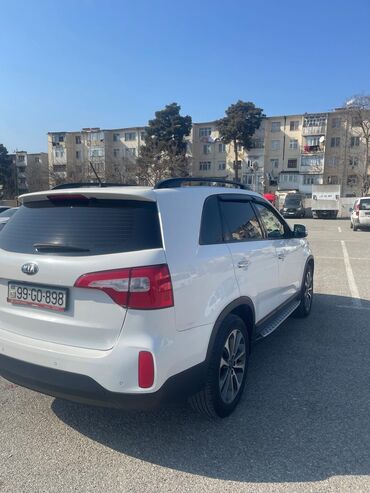 kia kupe: Kia Sorento: 2.4 l | 2013 il Ofrouder/SUV