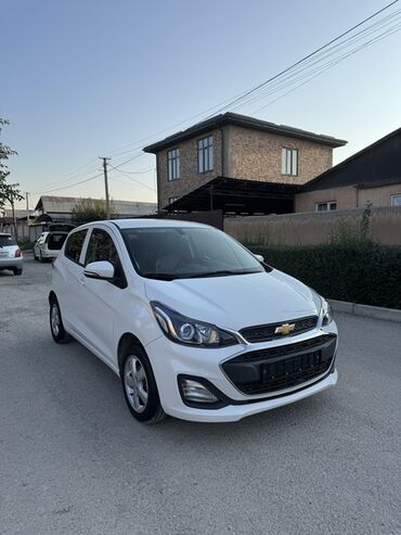 Chevrolet Spark: 2020 г., 1 л, Вариатор, Бензин, Хэтчбэк