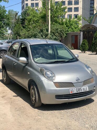 Nissan: Nissan March: 2004 г., 1.3 л, Автомат, Бензин, Хэтчбэк