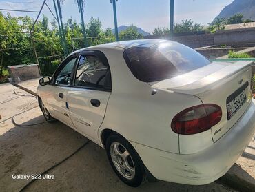мерседес бенз с: Daewoo Lanos: 1997 г., 1.5 л, Механика, Бензин, Седан