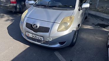 чехлы на xs: Toyota Vitz: 2005 г., 1 л, Автомат, Бензин, Хэтчбэк — 1