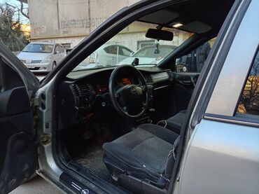 Opel: Opel Vectra: 2 l | 1998 il 210009 km Sedan — 5