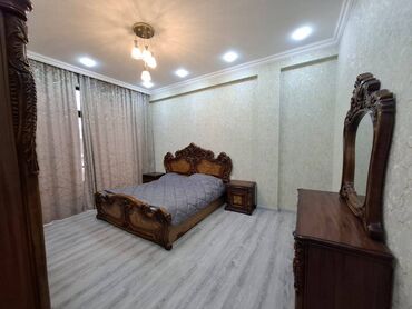 Bağ evlərinin satışı: Bakı, Novxanı, 200 kv. m, 4 otaqlı, Hovuzlu, Kombi, Qaz, İşıq -da lalafo.az — 7 Bağ evlərinin satışı: Bakı, Novxanı, 200 kv. m, 4 otaqlı, Hovuzlu, Kombi, Qaz, İşıq — 7